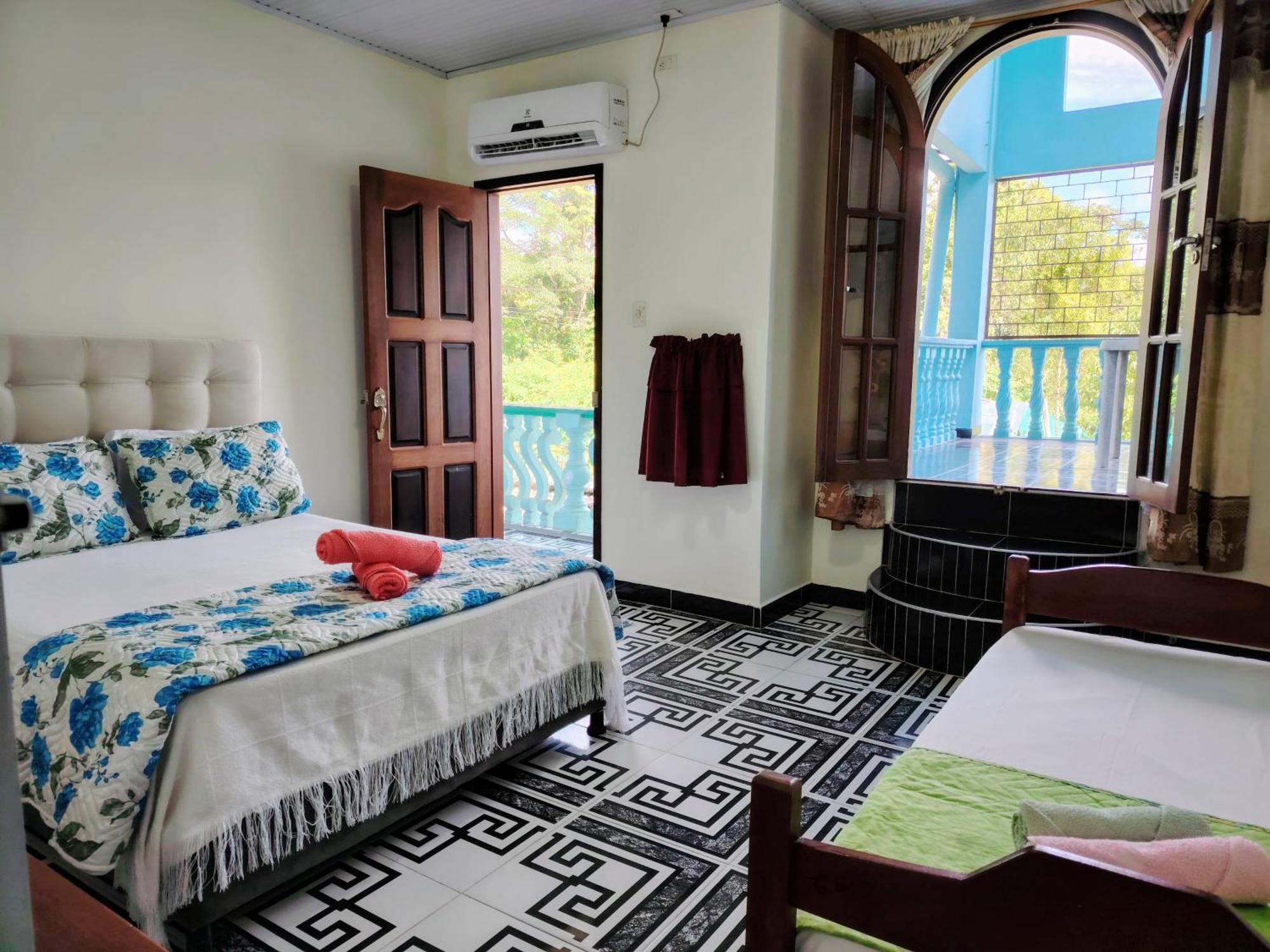 Hotel Alto Amazonas Летисия Екстериор снимка
